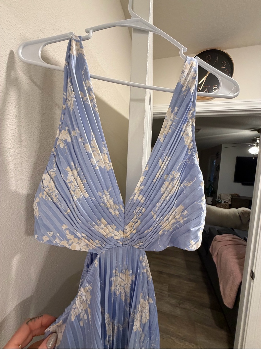 Abercrombie & Fitch Light Blue Floral Pleated Maxi Dress - Picture 3 of 5